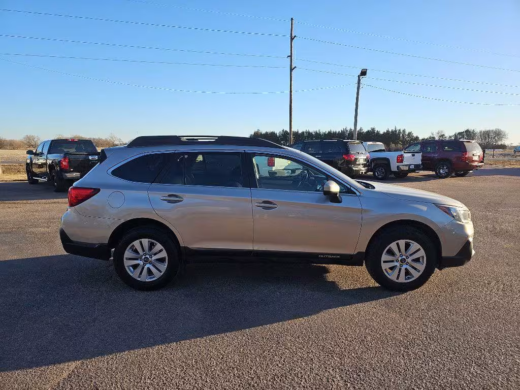 2018 Subaru Outback - 4S4BSACC4J3336406 - Image #4