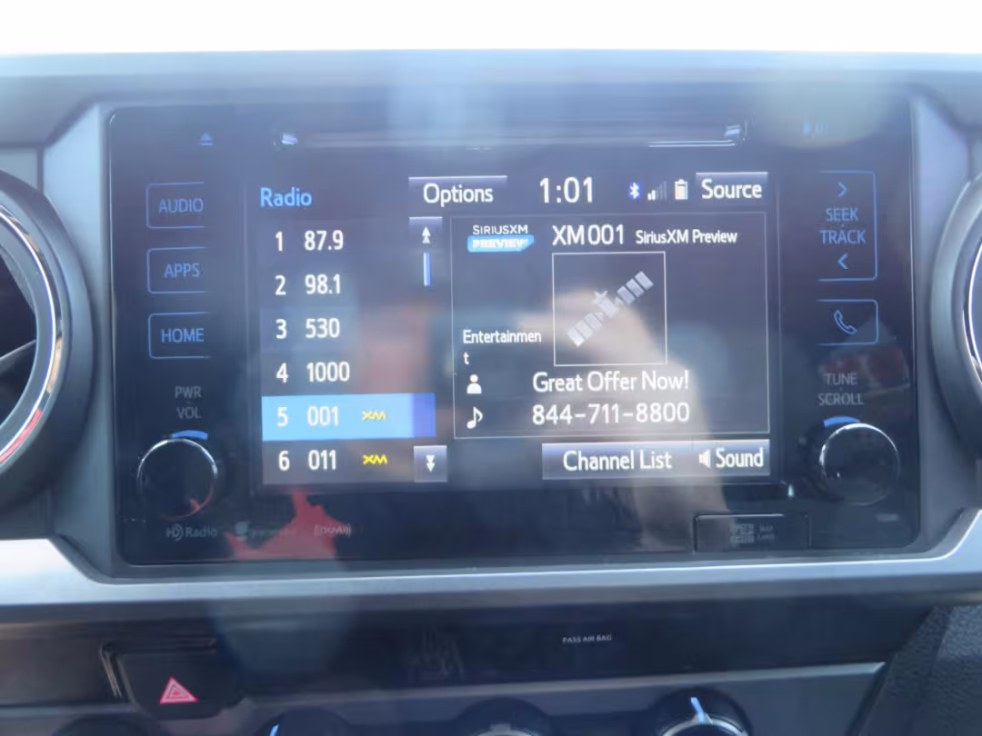 2018 Toyota Tacoma - 3TMCZ5AN1JM172725 - Image #23