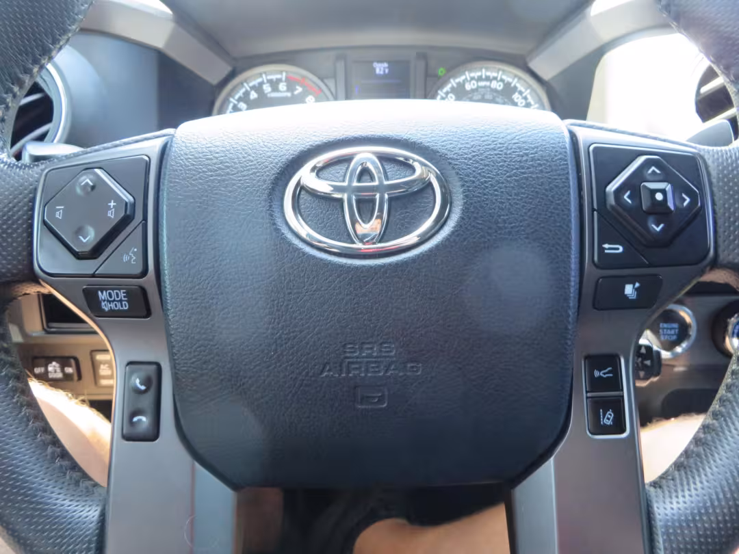 2018 Toyota Tacoma - 3TMCZ5AN1JM172725 - Image #31