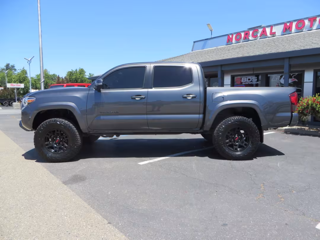 2018 Toyota Tacoma - 3TMCZ5AN1JM172725 - Image #8