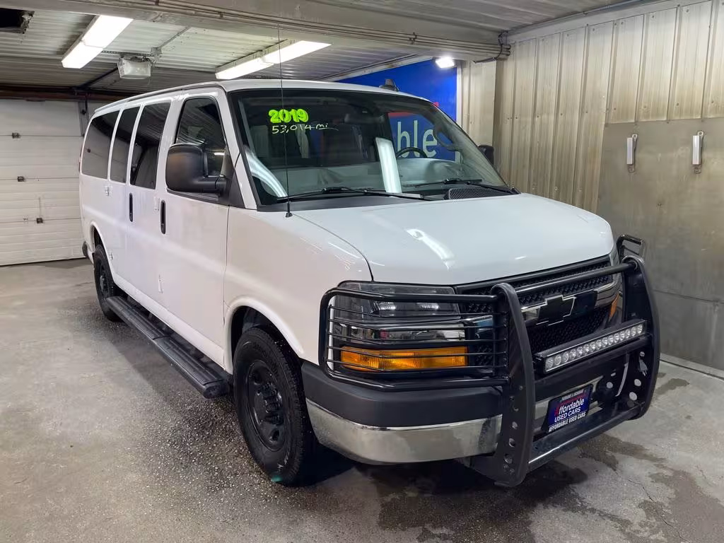2019 Chevrolet Express - 1GAZGMFG0K1277753 - Image #5