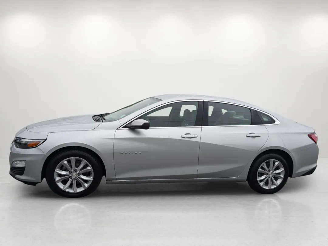 2019 Chevrolet Malibu - 1G1ZD5ST1KF104795 - Image #8