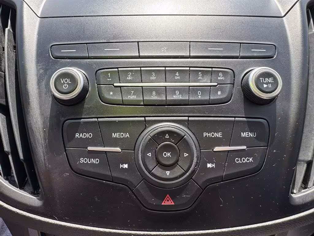 2019 Ford Escape - 1FMCU0F72KUA38438 - Image #15