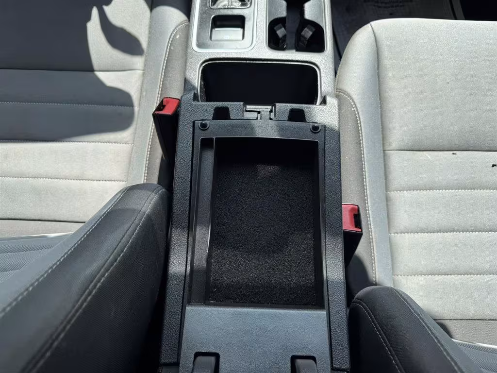 2019 Ford Escape - 1FMCU0F72KUA38438 - Image #18