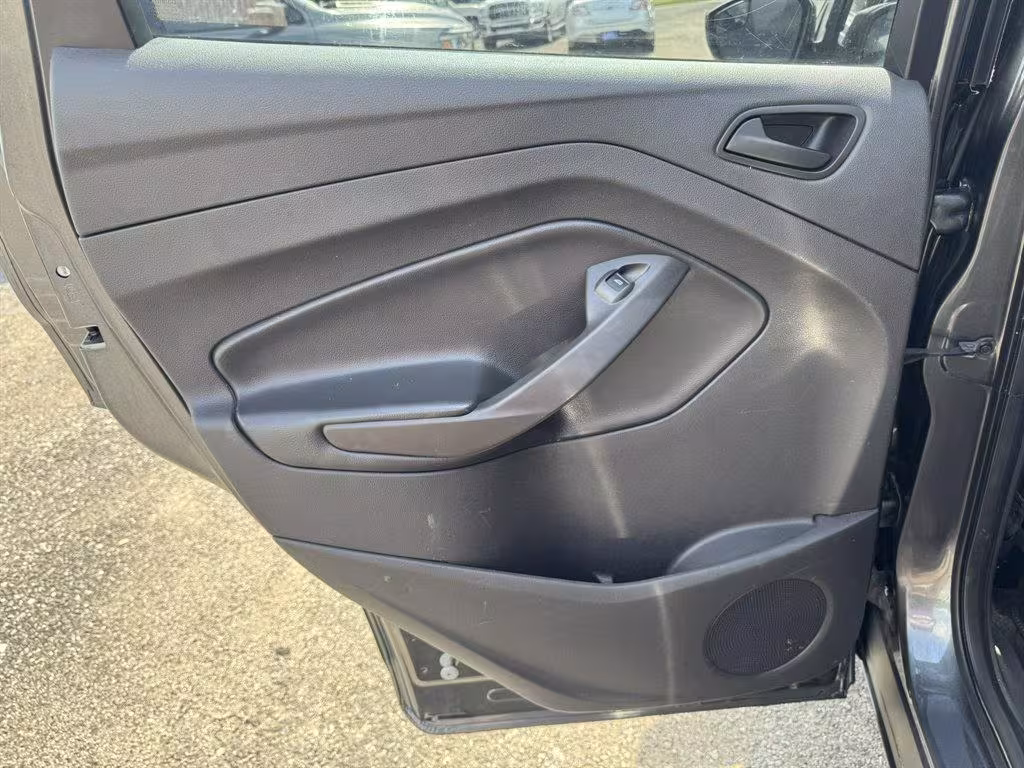 2019 Ford Escape - 1FMCU0F72KUA38438 - Image #24