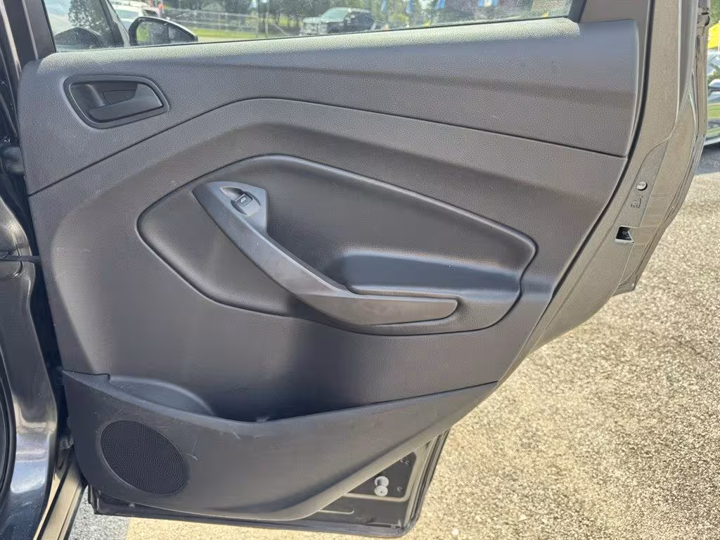 2019 Ford Escape - 1FMCU0F72KUA38438 - Image #26
