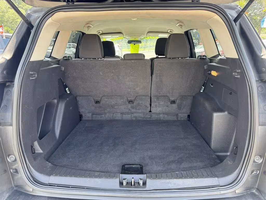 2019 Ford Escape - 1FMCU0F72KUA38438 - Image #30