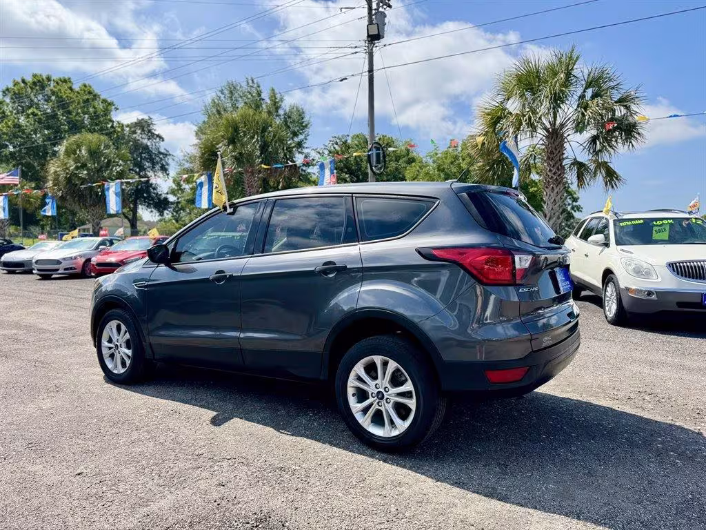 2019 Ford Escape - 1FMCU0F72KUA38438 - Image #6