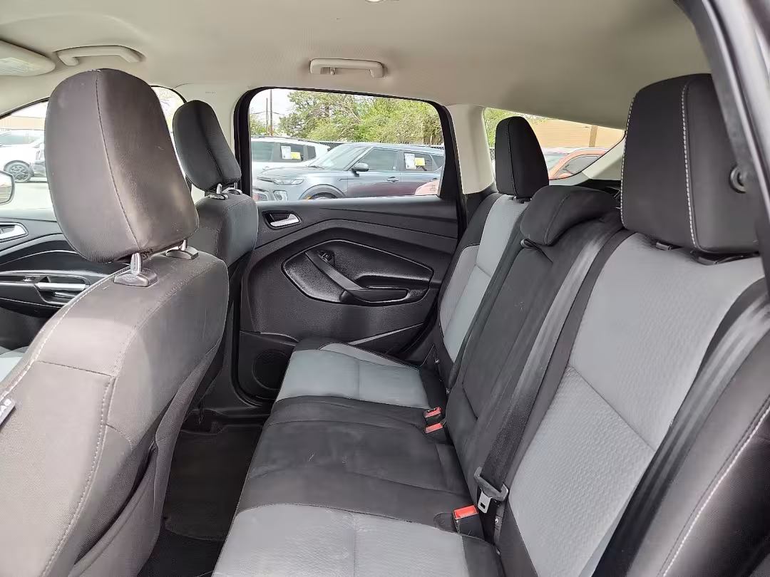 2019 Ford Escape - 1FMCU0GDXKUA24551 - Image #4