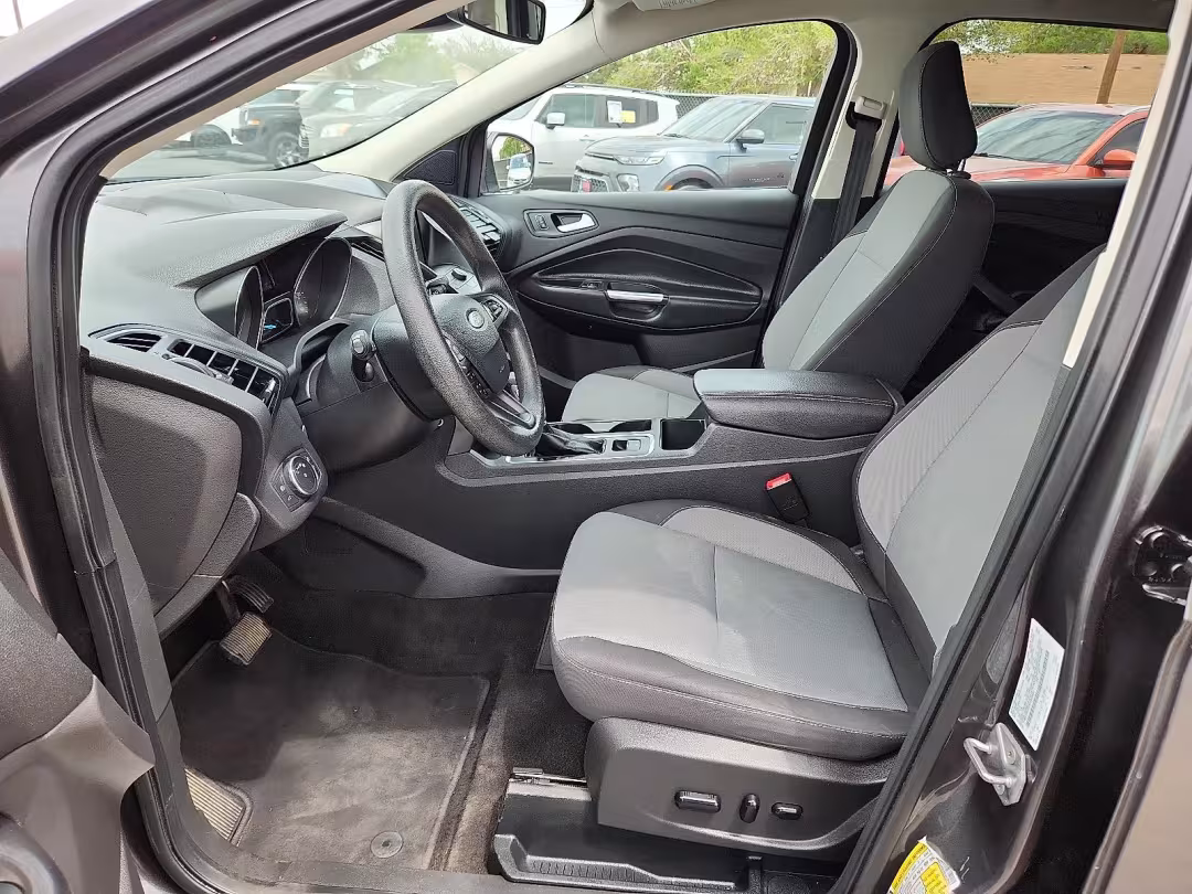 2019 Ford Escape - 1FMCU0GDXKUA24551 - Image #6