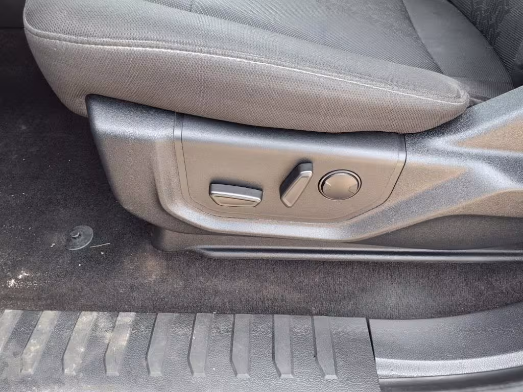 2019 Ford F-150 - 1FTEW1EP3KFC59310 - Image #2