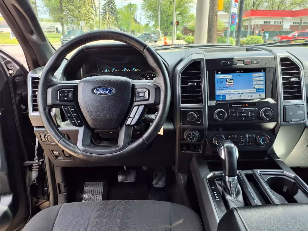 2019 Ford F-150 - 1FTEW1EP3KFC59310 - Image #4