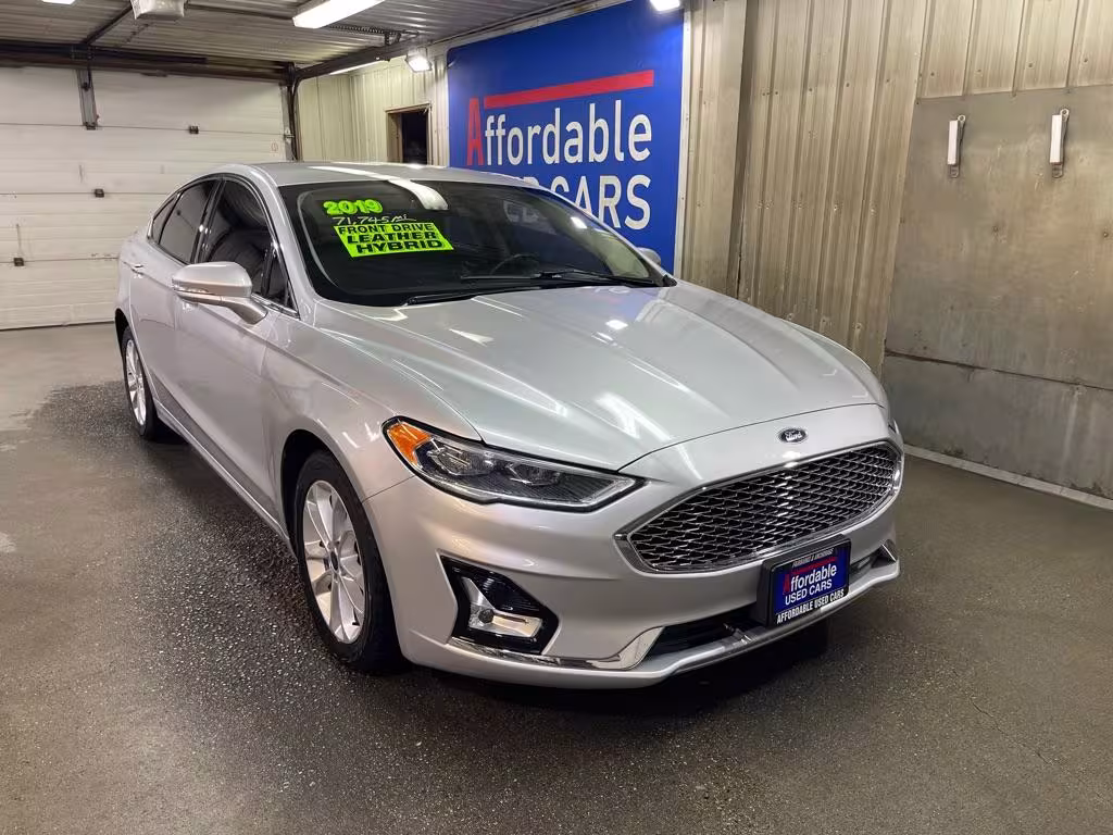 2019 Ford Fusion Energi - 3FA6P0SU4KR108989 - Image #1