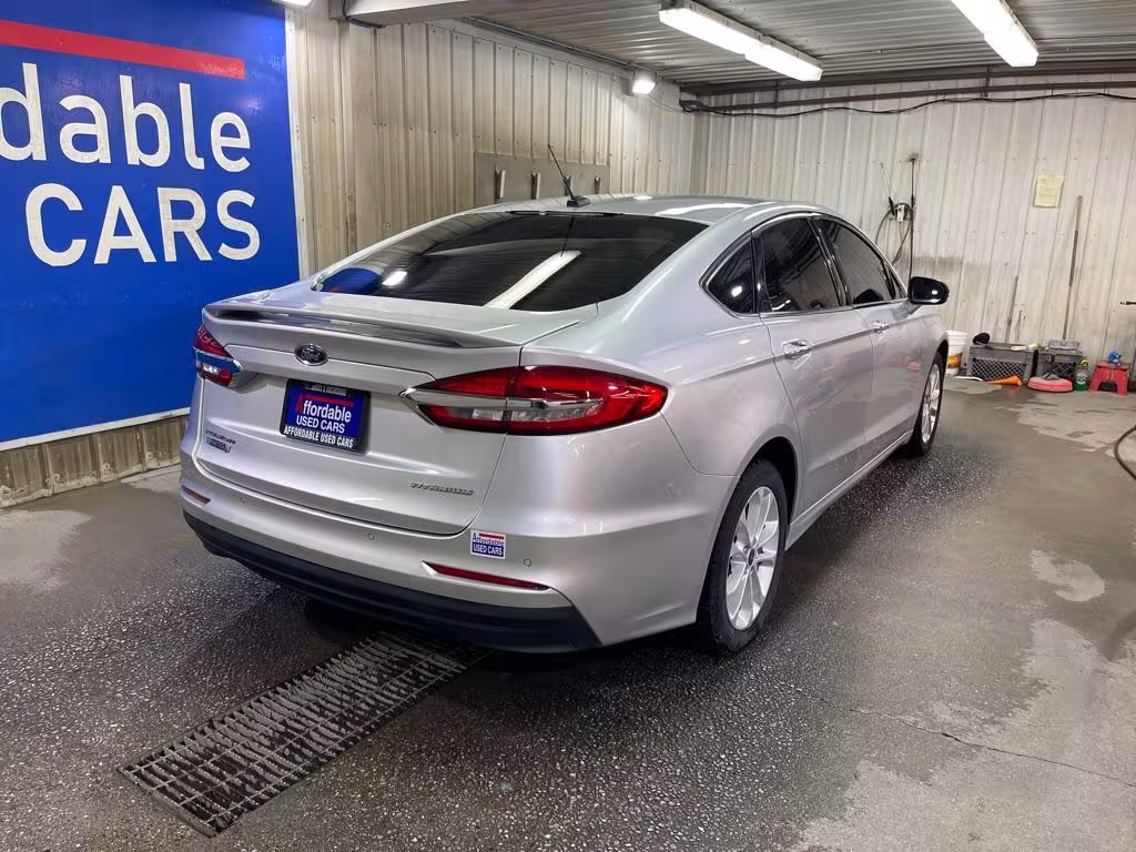 2019 Ford Fusion Energi - 3FA6P0SU4KR108989 - Image #3