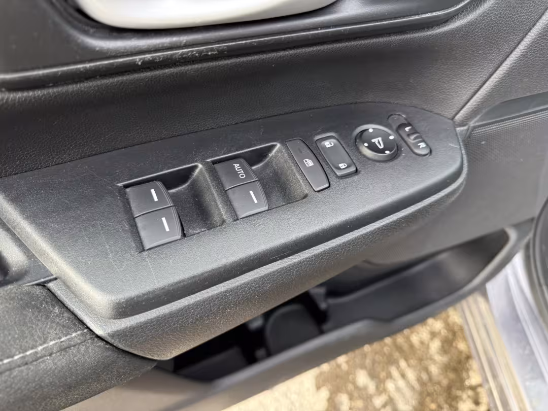2019 Honda CR-V - 2HKRW6H30KH205038 - Image #22