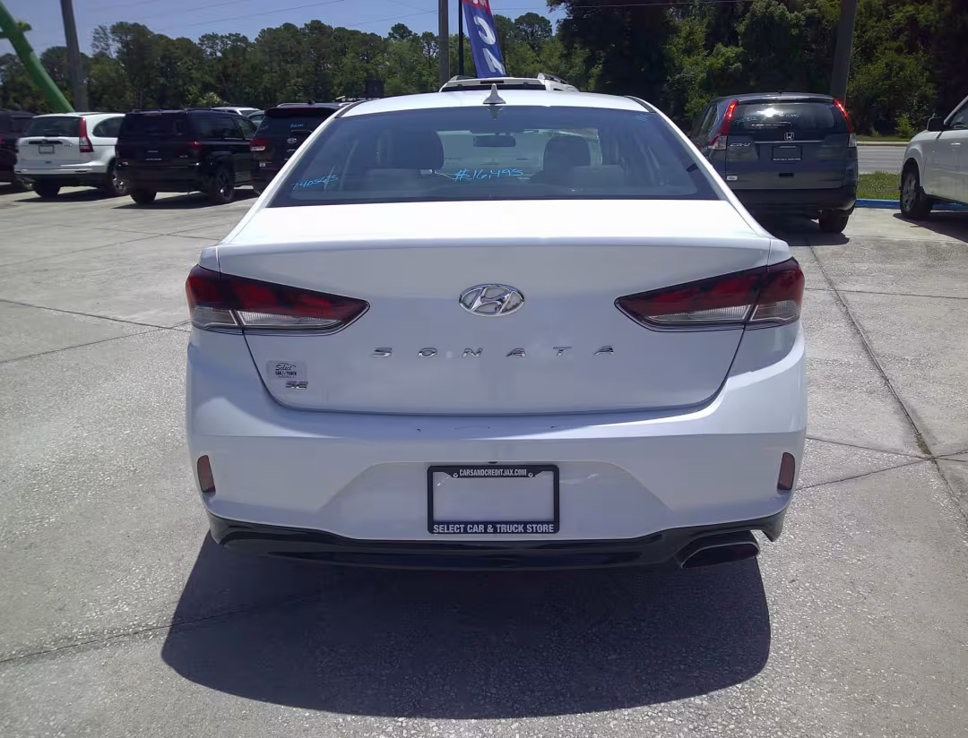 2019 Hyundai Sonata - 5NPE24AF5KH740563 - Image #4