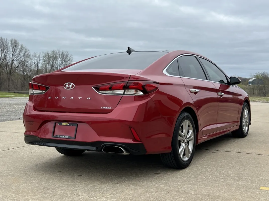 2019 Hyundai Sonata - 5NPE34AF4KH772823 - Image #11