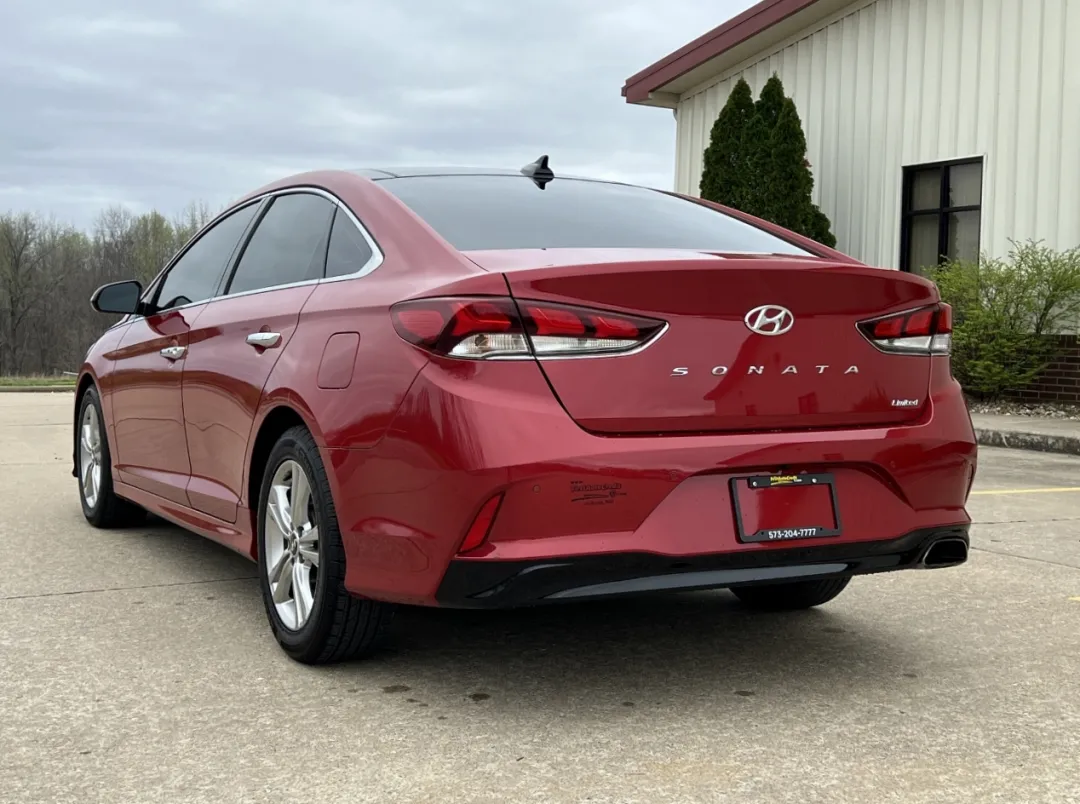 2019 Hyundai Sonata - 5NPE34AF4KH772823 - Image #12