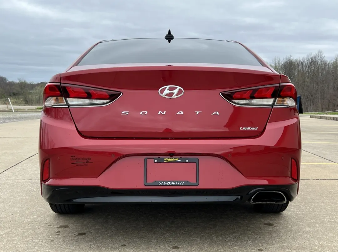 2019 Hyundai Sonata - 5NPE34AF4KH772823 - Image #13