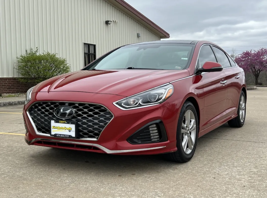 2019 Hyundai Sonata - 5NPE34AF4KH772823 - Image #8