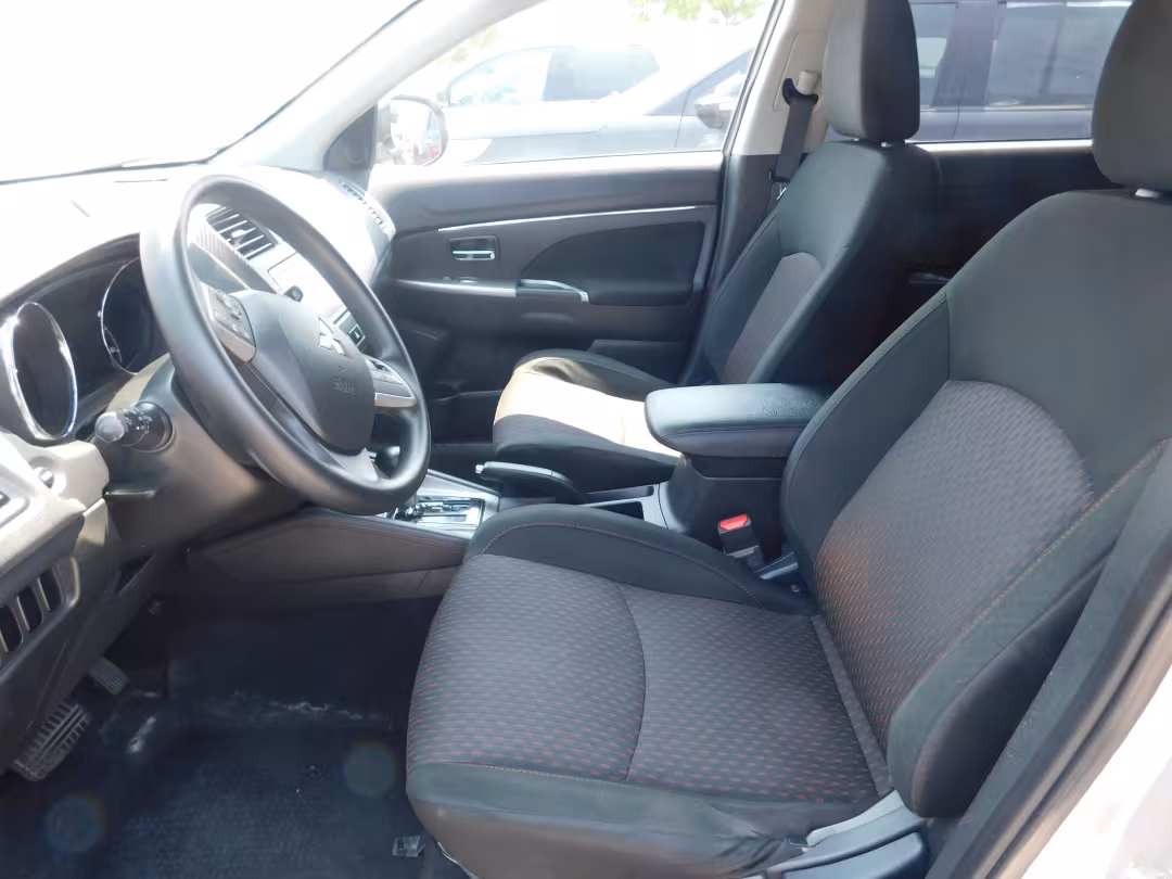 2019 Mitsubishi Outlander Sport - JA4AP3AU7KU017595 - Image #3