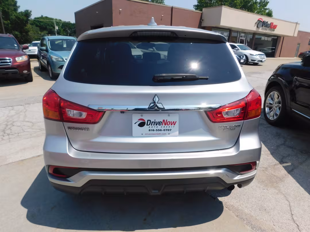 2019 Mitsubishi Outlander Sport - JA4AP3AU7KU017595 - Image #9