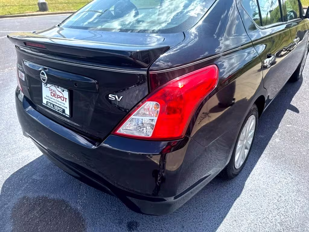 2019 Nissan Versa - 3N1CN7AP5KL872315 - Image #5