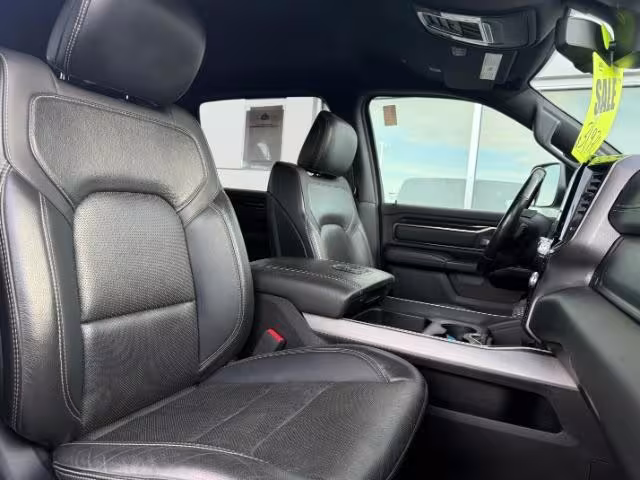 2019 Ram 1500 - 1C6SRFLT0KN821653 - Image #19