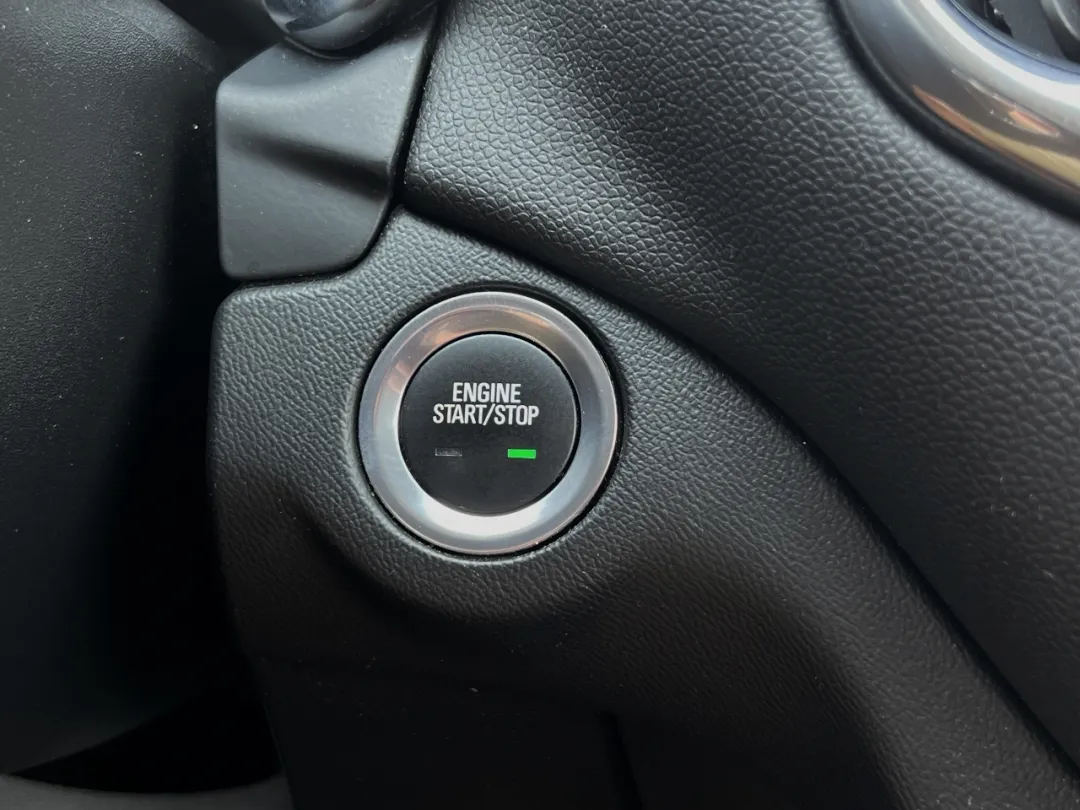 2020 Chevrolet Equinox - 2GNAXTEV6L6189021 - Image #26
