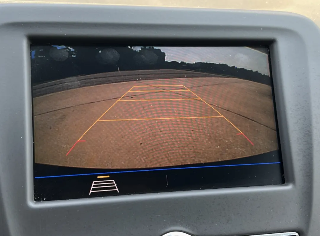 2020 Chevrolet Equinox - 2GNAXTEV6L6189021 - Image #4