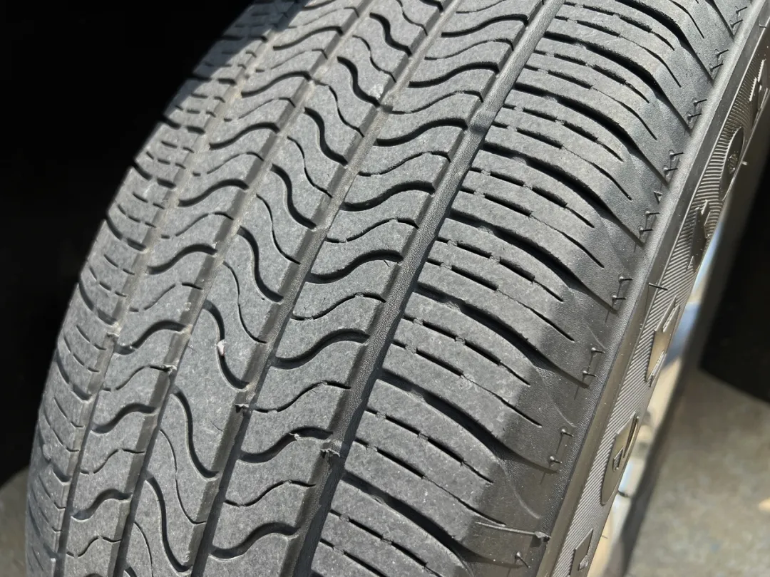 2020 Chevrolet Equinox - 2GNAXTEV6L6189021 - Image #40