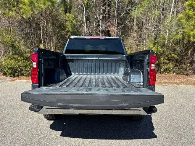 2020 Chevrolet Silverado 1500 - 1GCRWCED3LZ162692 - Image #10