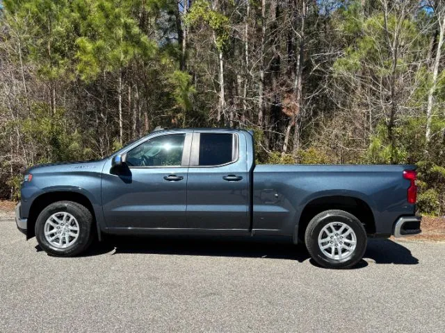 2020 Chevrolet Silverado 1500 - 1GCRWCED3LZ162692 - Image #2