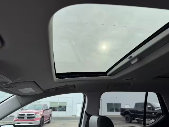 2020 Chevrolet Traverse - 1GNEVHKW8LJ121808 - Image #25