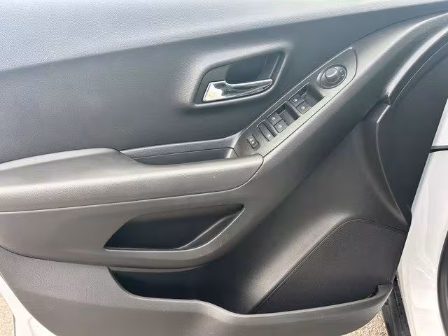 2020 Chevrolet Trax - KL7CJNSB7LB089819 - Image #11