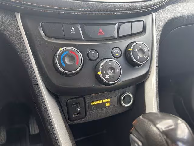 2020 Chevrolet Trax - KL7CJNSB7LB089819 - Image #21