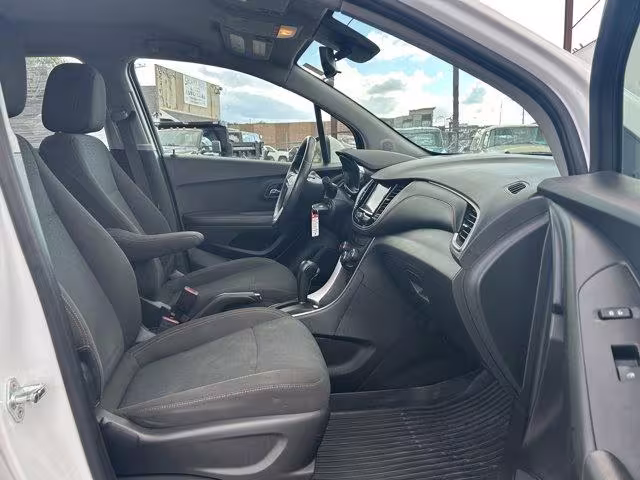 2020 Chevrolet Trax - KL7CJNSB7LB089819 - Image #8