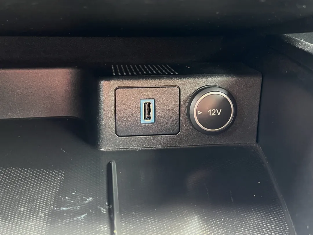 2020 Ford Escape - 1FMCU0G64LUB67479 - Image #27