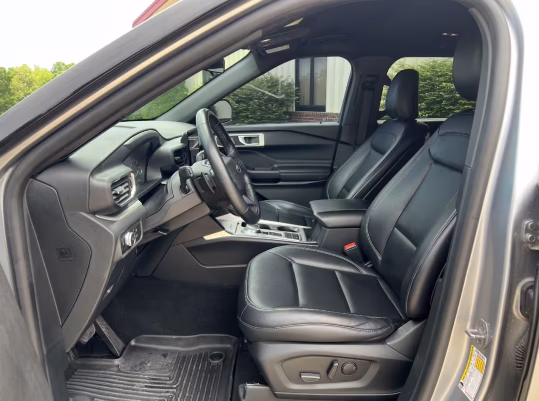 2020 Ford Explorer - 1FMSK7DHXLGA62184 - Image #14