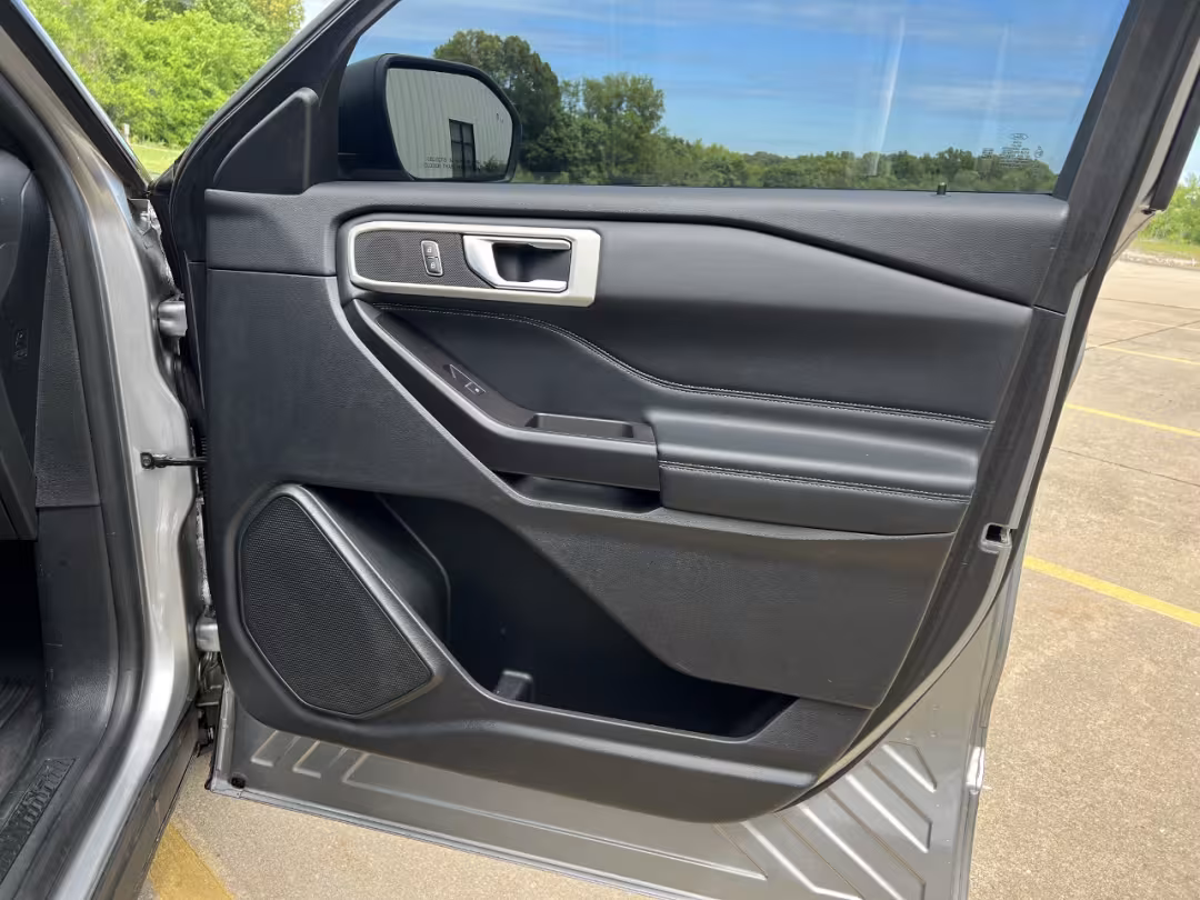 2020 Ford Explorer - 1FMSK7DHXLGA62184 - Image #15