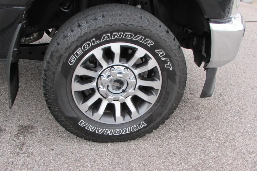 2020 Ford F-350SD - 1FT8W3BN1LEC61799 - Image #14
