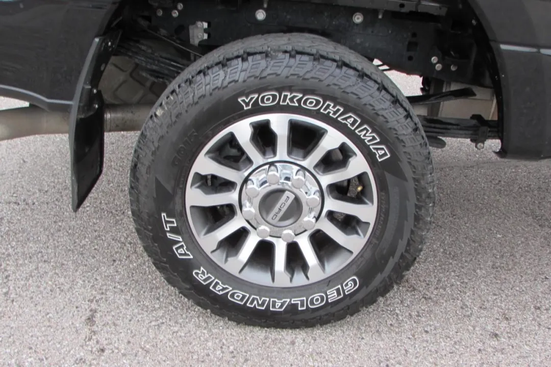 2020 Ford F-350SD - 1FT8W3BN1LEC61799 - Image #15