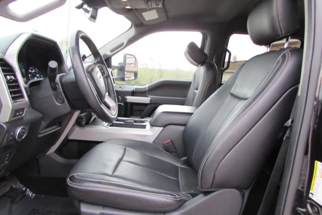 2020 Ford F-350SD - 1FT8W3BN1LEC61799 - Image #18