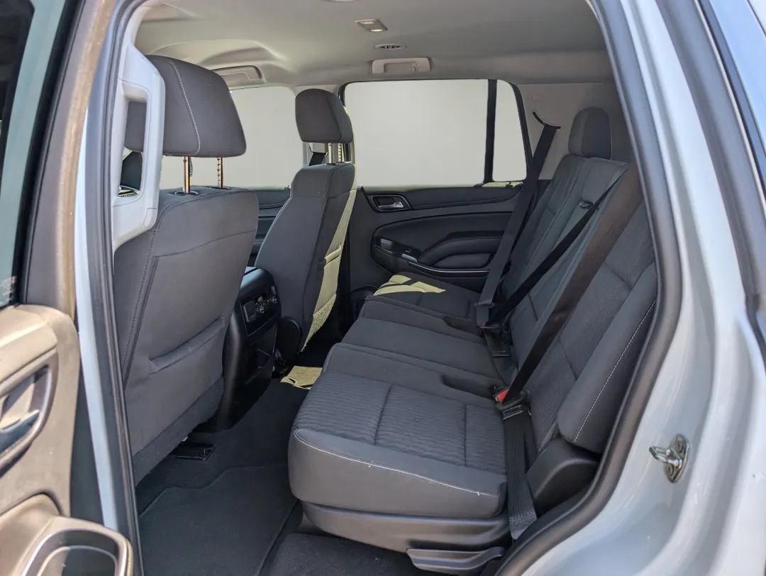 2020 GMC Yukon - 1GKS1AKC4LR225383 - Image #11