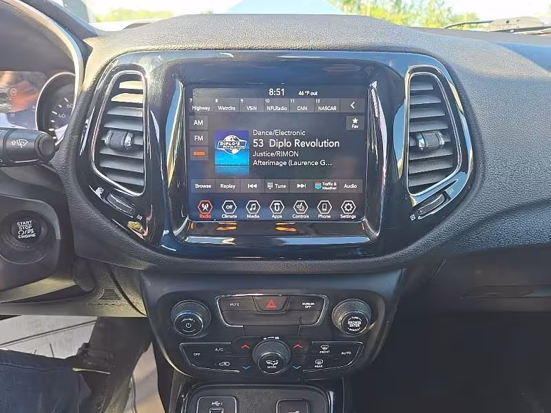2020 Jeep Compass - 3C4NJCCB0LT128571 - Image #12