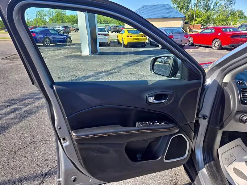 2020 Jeep Compass - 3C4NJCCB0LT128571 - Image #5