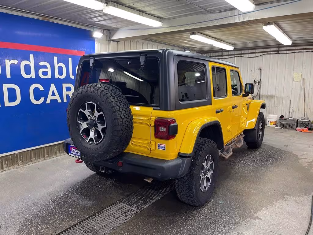2020 Jeep Wrangler - 1C4HJXFNXLW261701 - Image #3