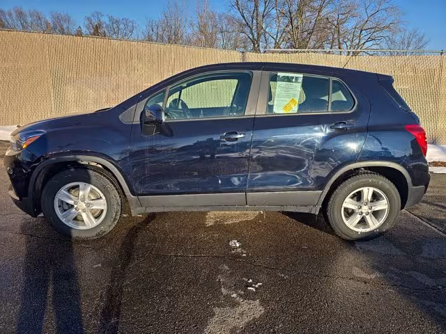 2021 Chevrolet Trax - KL7CJKSB4MB317842 - Image #2