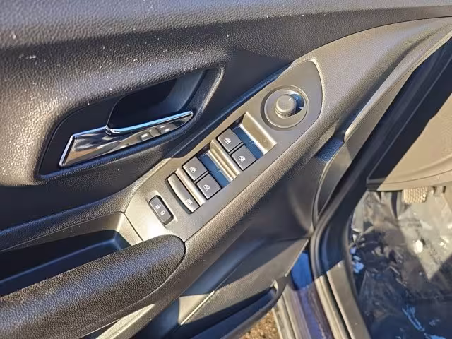 2021 Chevrolet Trax - KL7CJKSB4MB317842 - Image #7