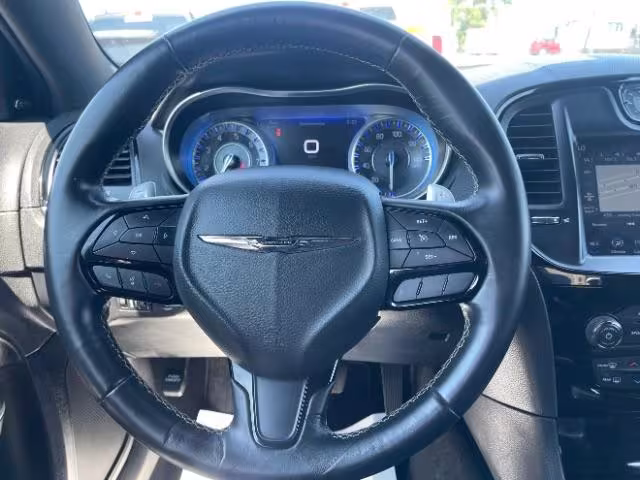 2021 Chrysler 300 - 2C3CCABG0MH601175 - Image #13